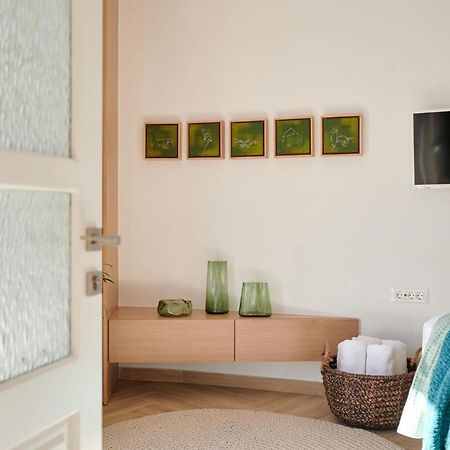 Kaizen Chania - New Central Apartment Just 350M Away With Private Jacuzzi And Free Parking! Extérieur photo