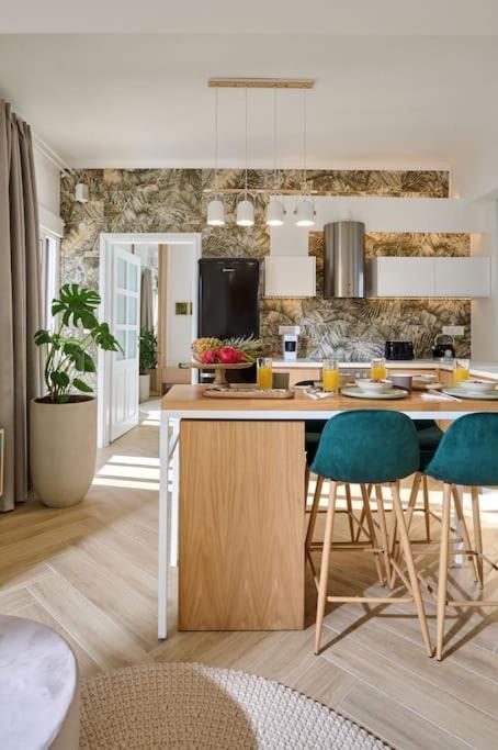 Kaizen Chania - New Central Apartment Just 350M Away With Private Jacuzzi And Free Parking! Extérieur photo