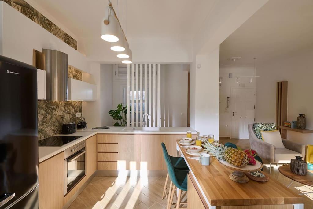 Kaizen Chania - New Central Apartment Just 350M Away With Private Jacuzzi And Free Parking! Extérieur photo