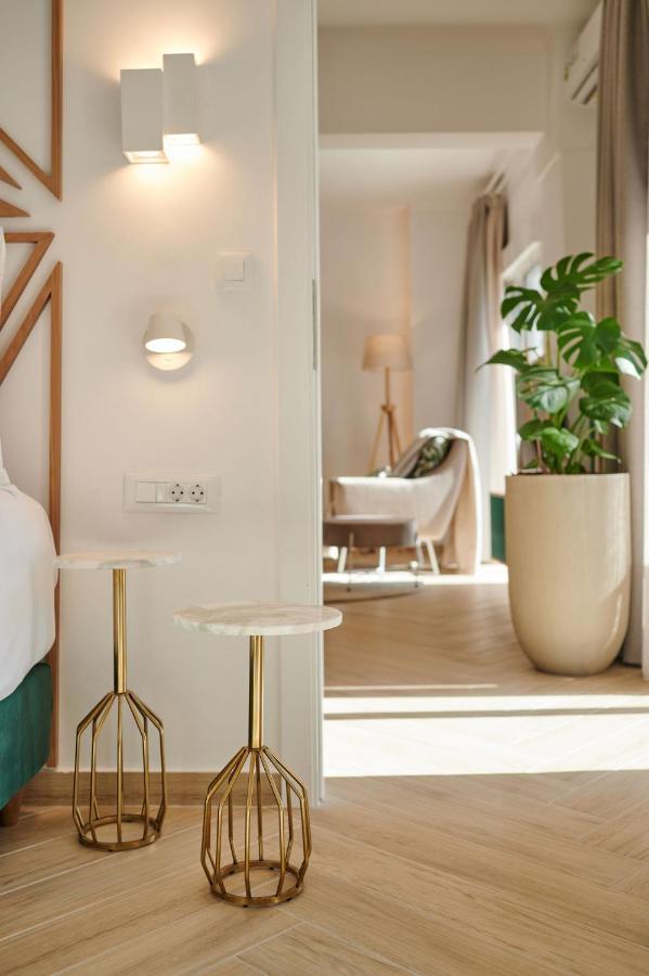 Kaizen Chania - New Central Apartment Just 350M Away With Private Jacuzzi And Free Parking! Extérieur photo